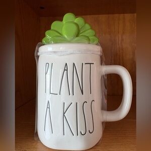 Rae Dunn PLANT A KISS Mug